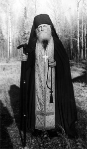  Архимандрит Амвросий  (Коновалов) (фотография с сайта Свято-Троицкой православной семинарии в г. Джорданвиль (США) 