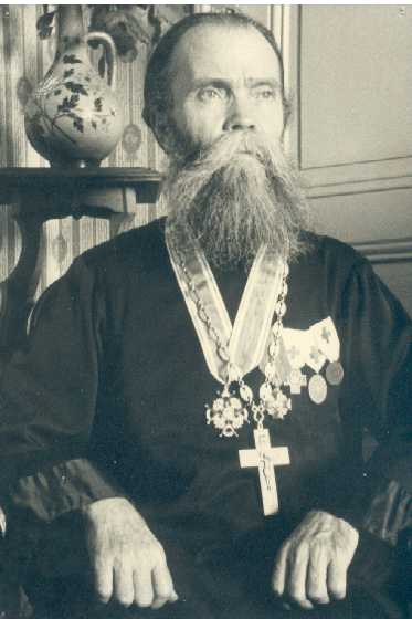  Протоиерей Алексий Селезнев (из архива М.А. и Н.А.Селезнёвых) 